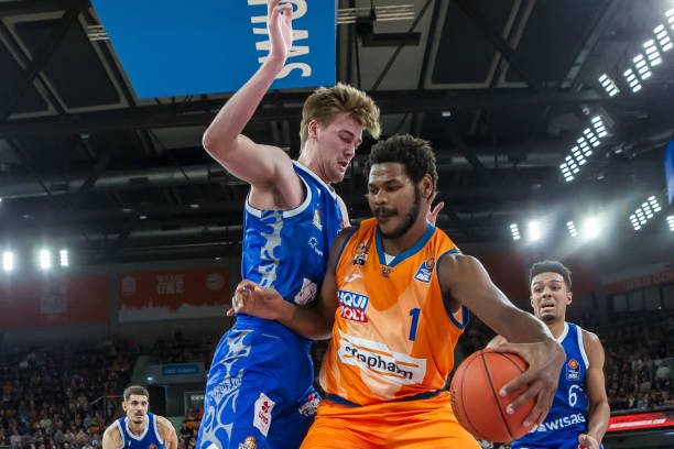 并积极推动 并积极推动