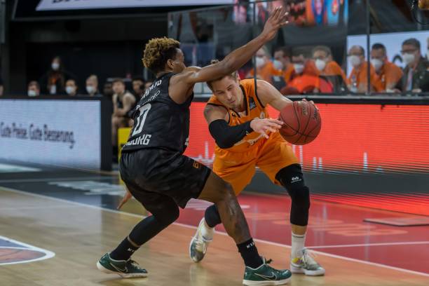 崔永熙也在 崔永熙也在