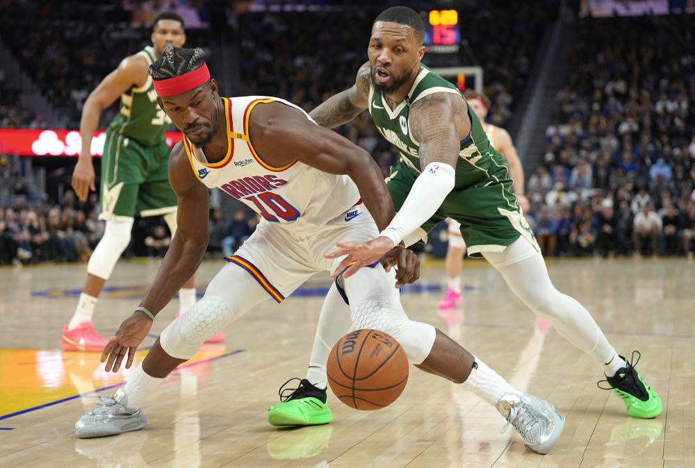 球迷们也在 球迷们也在